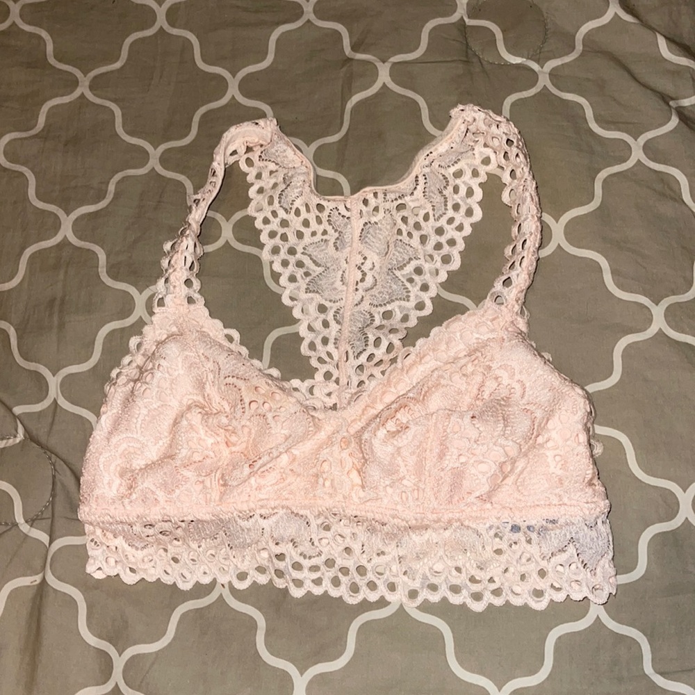 Light pink aerie bralette; never worn; size small